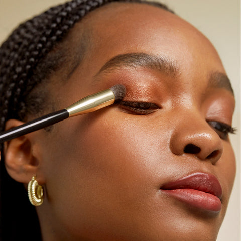 Angled Buffing Eyeshadow Brush